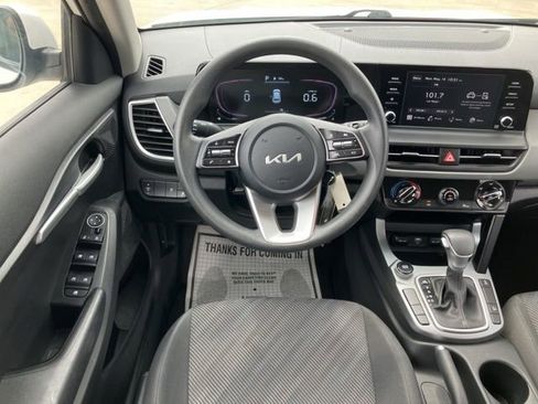 Used 2024 Kia Seltos LX AWD/4WD image 20
