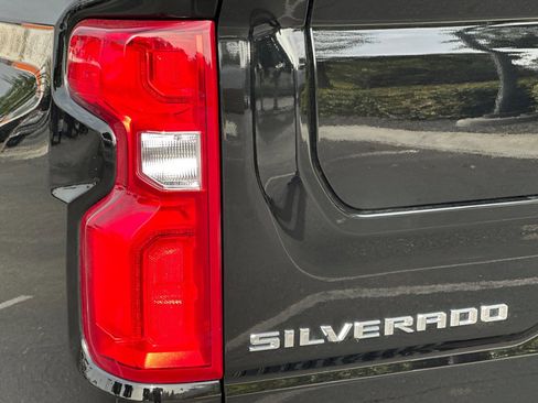 Used 2024 Chevrolet Silverado 1500 High Country w/ High Country Premium Package image 12