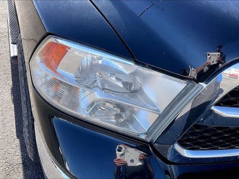 Used 2020 RAM 1500 Classic SLT w/ Luxury Group image 31