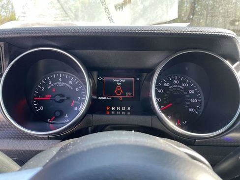 Used 2018 Ford Mustang GT Premium w/ GT Performance Package RWD image 22