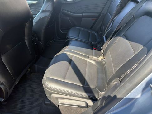 Used 2022 Ford Escape Titanium FWD image 16