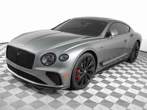 Used 2024 Bentley Continental GT image 8