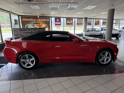 Used 2016 Chevrolet Camaro LT RWD image 32