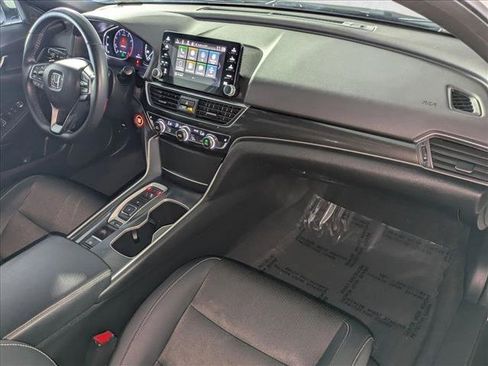 Used 2018 Honda Accord Sport image 21