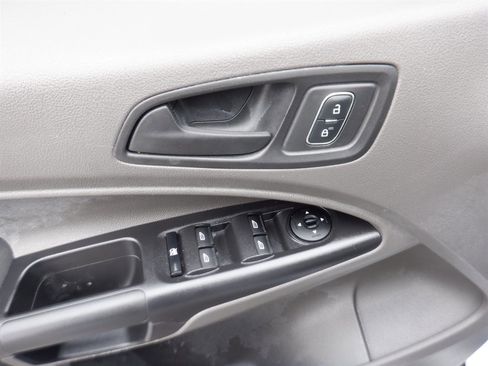 Used 2022 Ford Transit Connect XL image 18