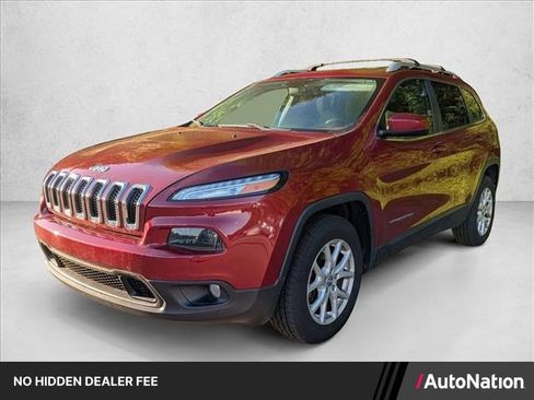 Used 2015 Jeep Cherokee Latitude w/ Comfort/Convenience Group AWD/4WD image 1