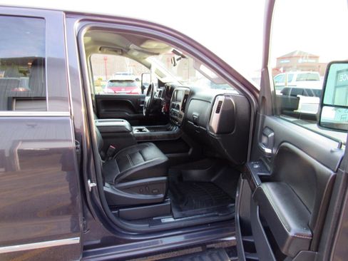 Used 2015 GMC Sierra 2500 Denali image 40