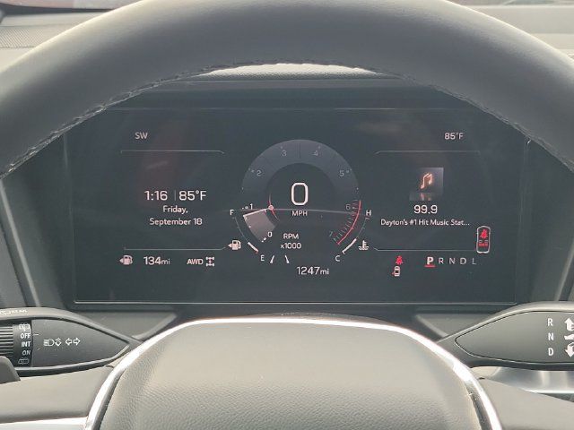 Used 2025 GMC Terrain Elevation w/ Elevation Premium Package AWD/4WD image 13