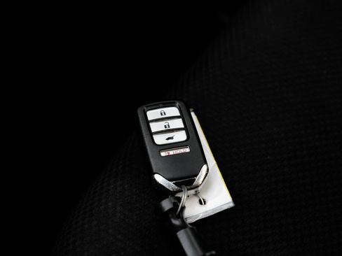 Used 2018 Honda HR-V EX image 62