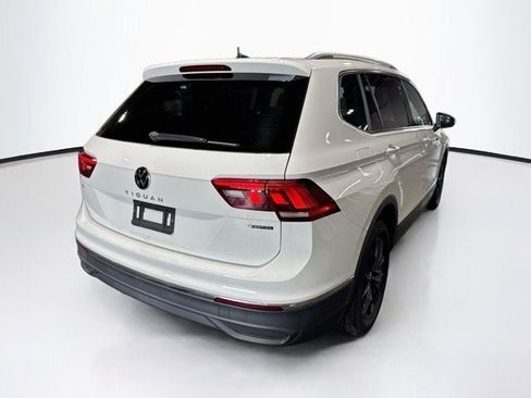 Used 2022 Volkswagen Tiguan SE AWD/4WD image 5