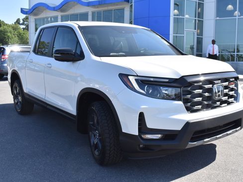 New 2026 Honda Ridgeline TrailSport image 3