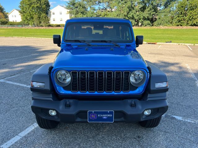 Used 2025 Jeep Wrangler Sport AWD/4WD image 3