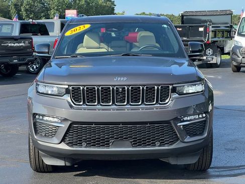 Used 2023 Jeep Grand Cherokee Limited w/ Luxury Tech Group II AWD/4WD image 50