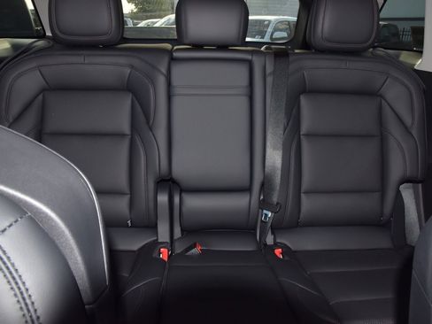 New 2026 Lincoln Nautilus Premier w/ Equipment Group 102A image 20