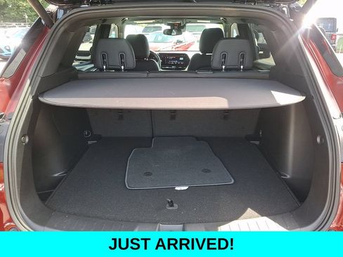Used 2025 Chevrolet TrailBlazer RS w/ Convenience Package AWD/4WD image 28