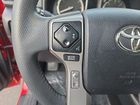 Used 2022 Toyota 4Runner Limited image 18