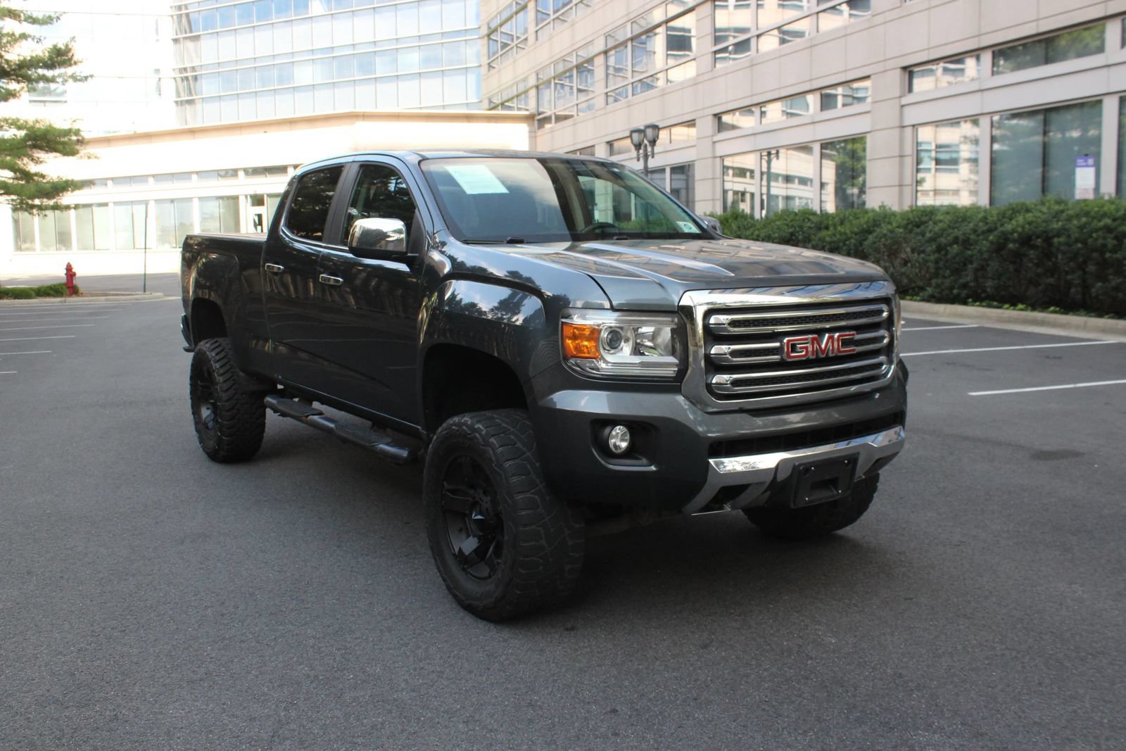 Used 2017 GMC Canyon SLT AWD/4WD image 1