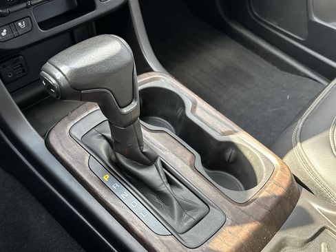 Used 2021 GMC Canyon Denali image 25