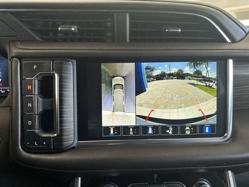 Used 2022 GMC Yukon XL Denali w/ Advanced Technology Package AWD/4WD image 24