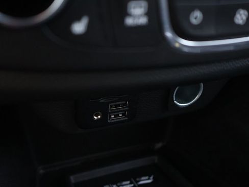 Used 2023 Chevrolet Traverse RS w/ LPO, Cargo Package image 28