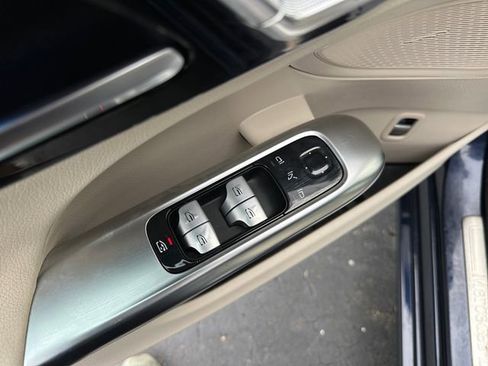 Used 2023 Mercedes-Benz C 300 4MATIC Sedan image 19