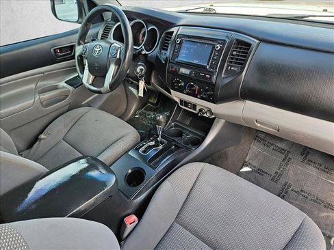 Used 2014 Toyota Tacoma PreRunner w/ Convenience Package RWD image 24