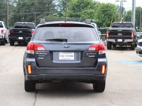 Used 2013 Subaru Outback 2.5i Limited w/ Moonroof Pkg AWD/4WD image 7