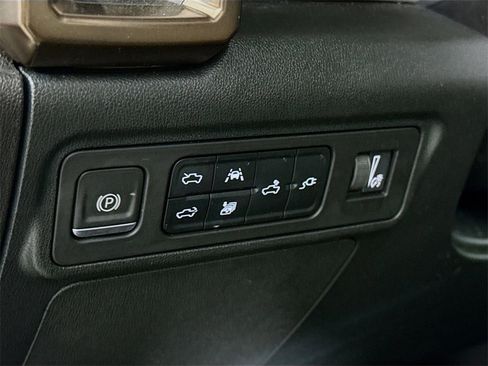 Used 2024 GMC Hummer EV 3X image 28