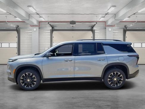 New 2026 Chevrolet Traverse LT w/ Sun and Wheel Package AWD/4WD image 6
