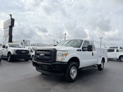 Used 2012 Ford F250 XL w/ PWR Equipment Group AWD/4WD image 2