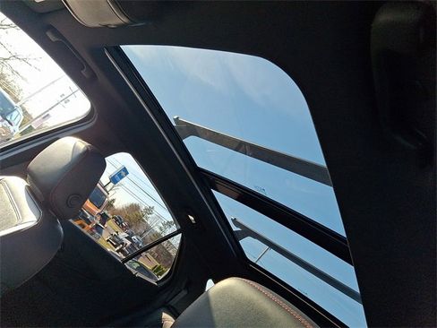 Certified 2022 Chevrolet Equinox RS w/ RS Leather Package image 14