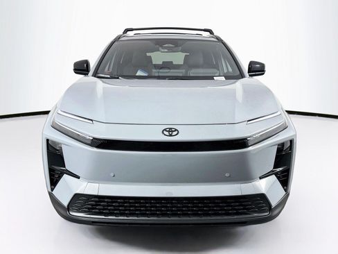 New 2026 Toyota C-HR AWD/4WD image 4