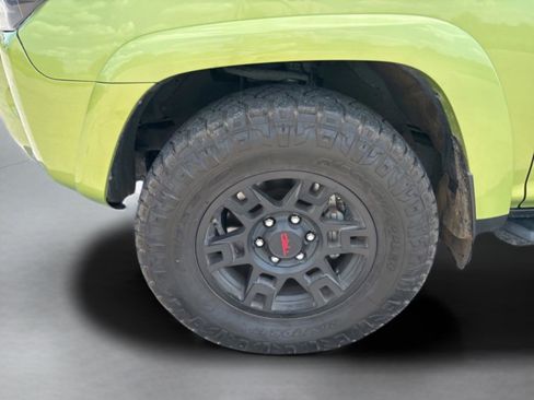 Used 2023 Toyota 4Runner TRD Off-Road Premium w/ Moonroof Package AWD/4WD image 45