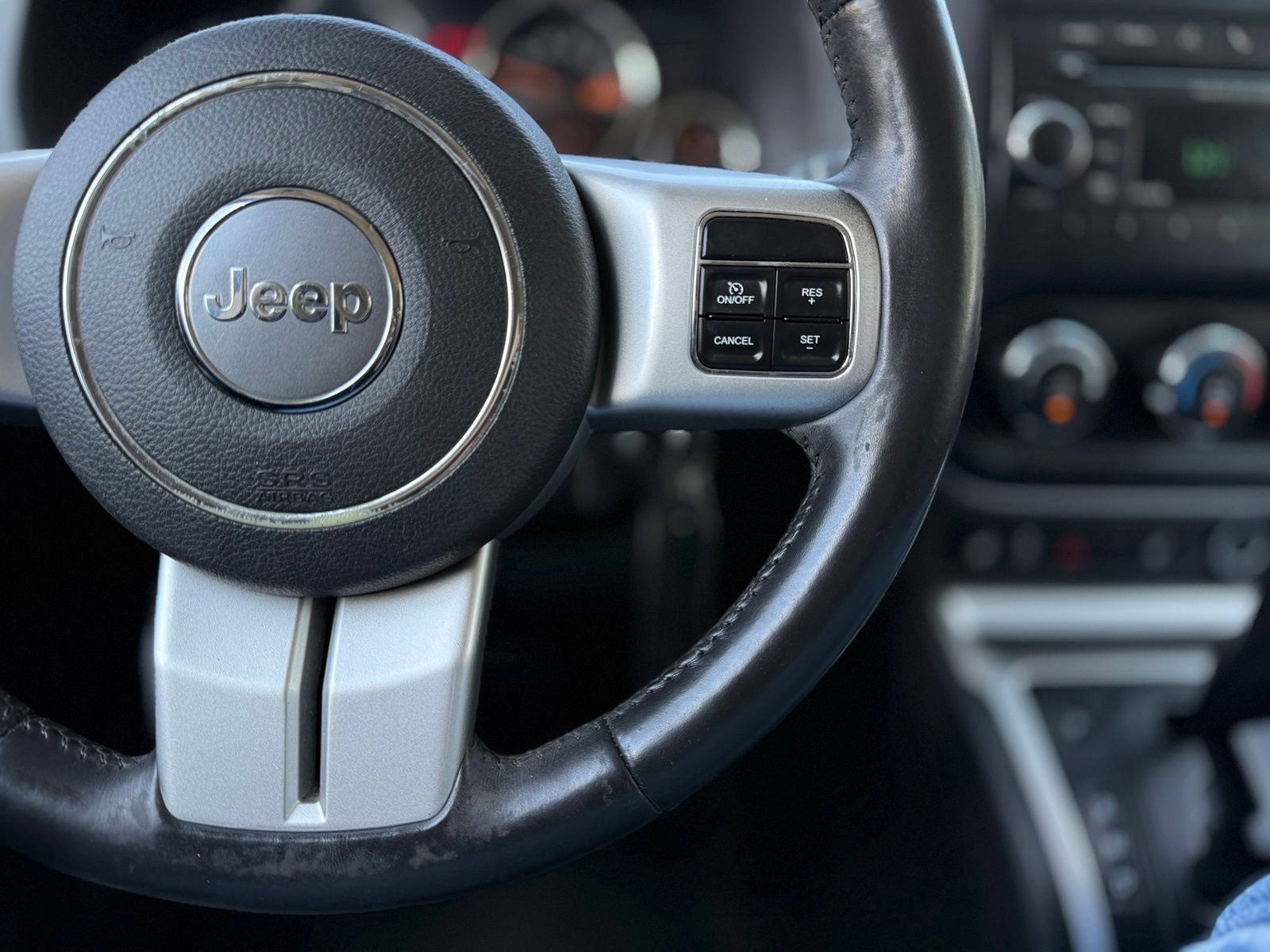 Used 2017 Jeep Compass High Altitude FWD image 27