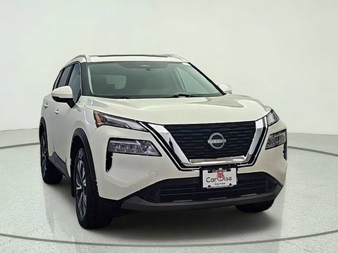 Used 2022 Nissan Rogue SV w/ SV Premium Package AWD/4WD image 1