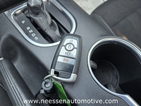 Used 2023 Ford Mustang Coupe image 31