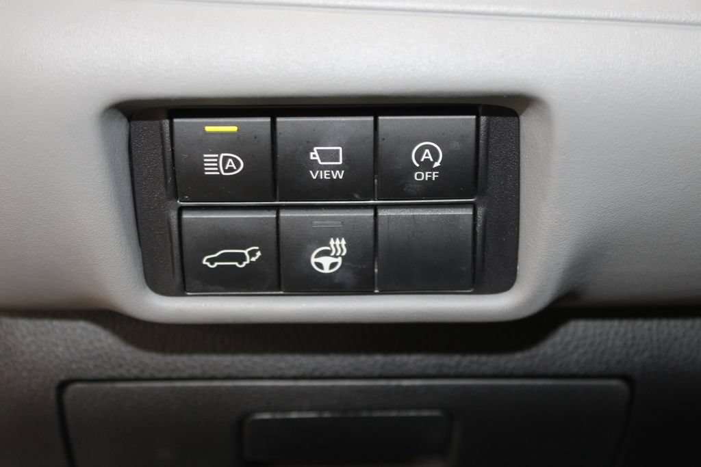 Used 2023 Toyota Highlander Limited FWD image 40