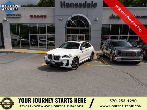 Used 2024 BMW X4 xDrive30i w/ Premium Package AWD/4WD image 1