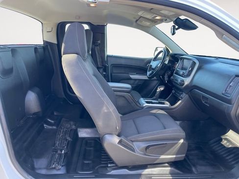 Used 2022 Chevrolet Colorado LT w/ Fleet Safety Package image 25