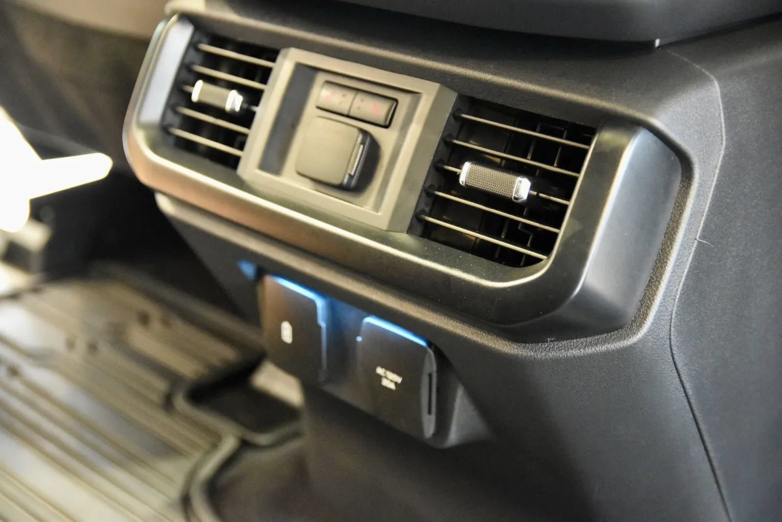 Used 2024 Ford F150 Raptor AWD/4WD image 25