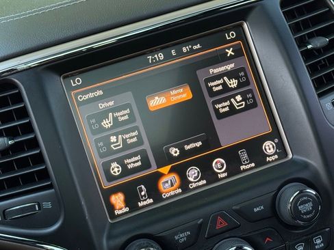 Used 2014 Jeep Grand Cherokee Overland RWD image 35