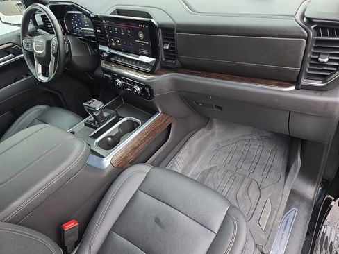 Used 2024 GMC Sierra 1500 Elevation w/ Elevation Premium Package image 30