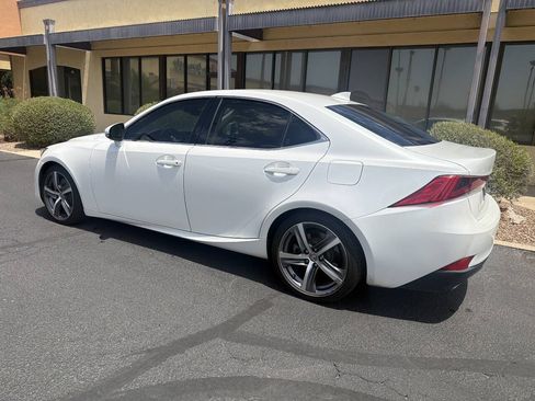 Used 2018 Lexus IS 300 AWD w/ Comfort Package image 5