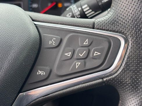 Used 2020 Chevrolet Equinox LS w/ LS Convenience Package image 19