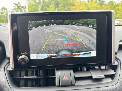 Certified 2025 Toyota RAV4 SE image 38