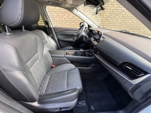 Used 2023 Nissan Rogue Platinum AWD/4WD image 8