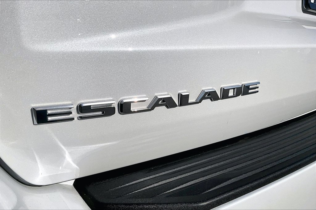 Certified 2025 Cadillac Escalade V AWD/4WD image 34