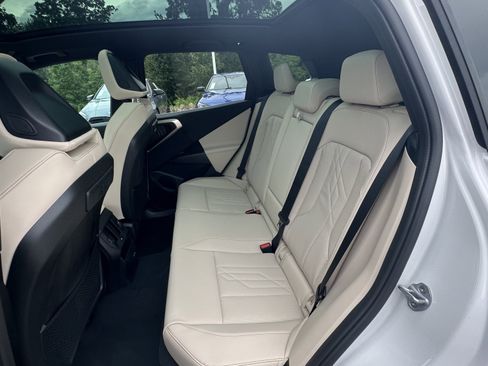 Used 2025 BMW X3 xDrive30i w/ Convenience Package image 29