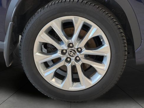 Used 2022 Toyota Highlander Limited image 8