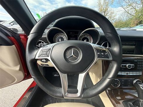Used 2015 Mercedes-Benz SLK 250 image 14